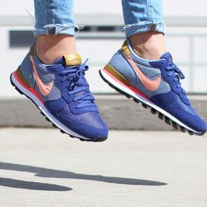 Nike Internationalist